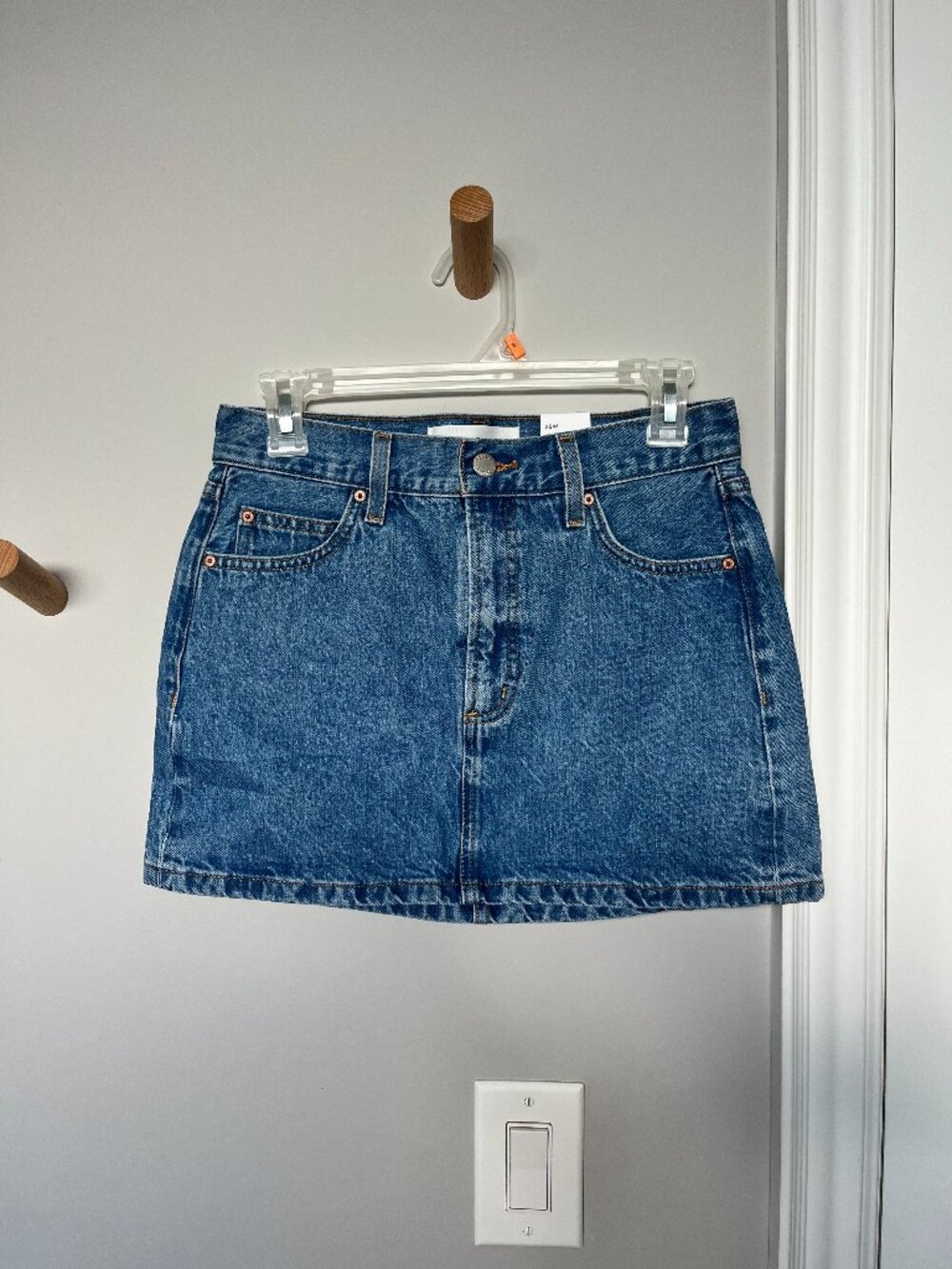 Aritizia Denim Forum The 90s Ricci mid-rise micro jean skirt